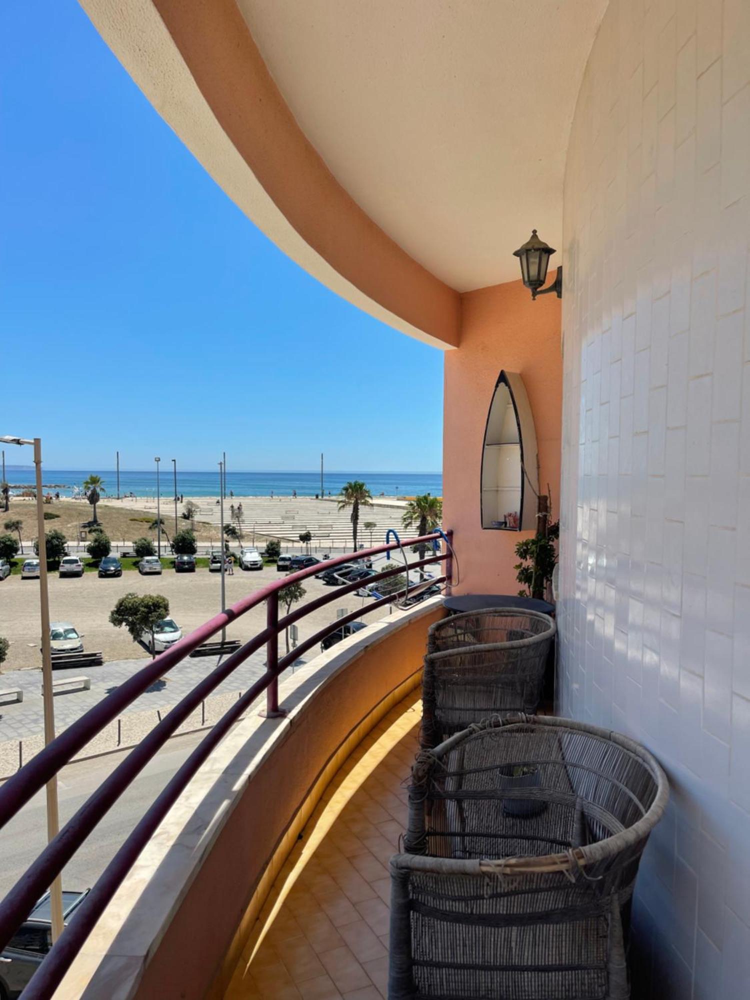 Apartamento Vista Praia E Mar- Costa Da Caparica Apartment Exterior photo